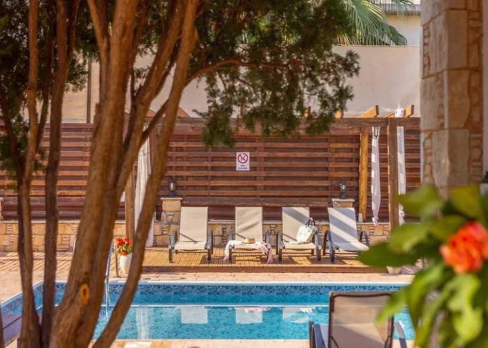 ヴィラ Stella アルガカ